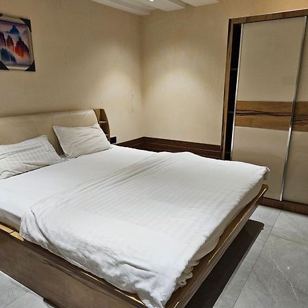 אינדורה Stayez Studio Apartments מראה חיצוני תמונה