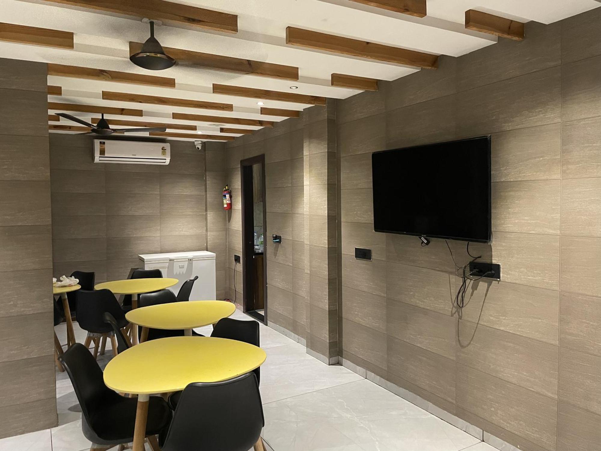 אינדורה Stayez Studio Apartments מראה חיצוני תמונה